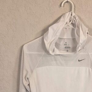 Nike Dri-FIT Women's White Long Sleeve Athletic Hoodie Light Mesh Athletic Top